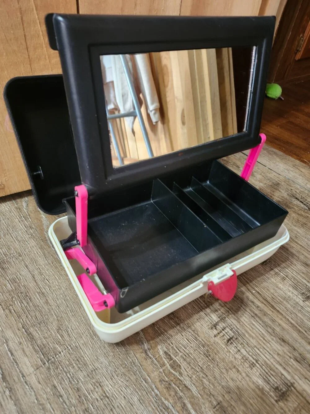 Caboodles item good